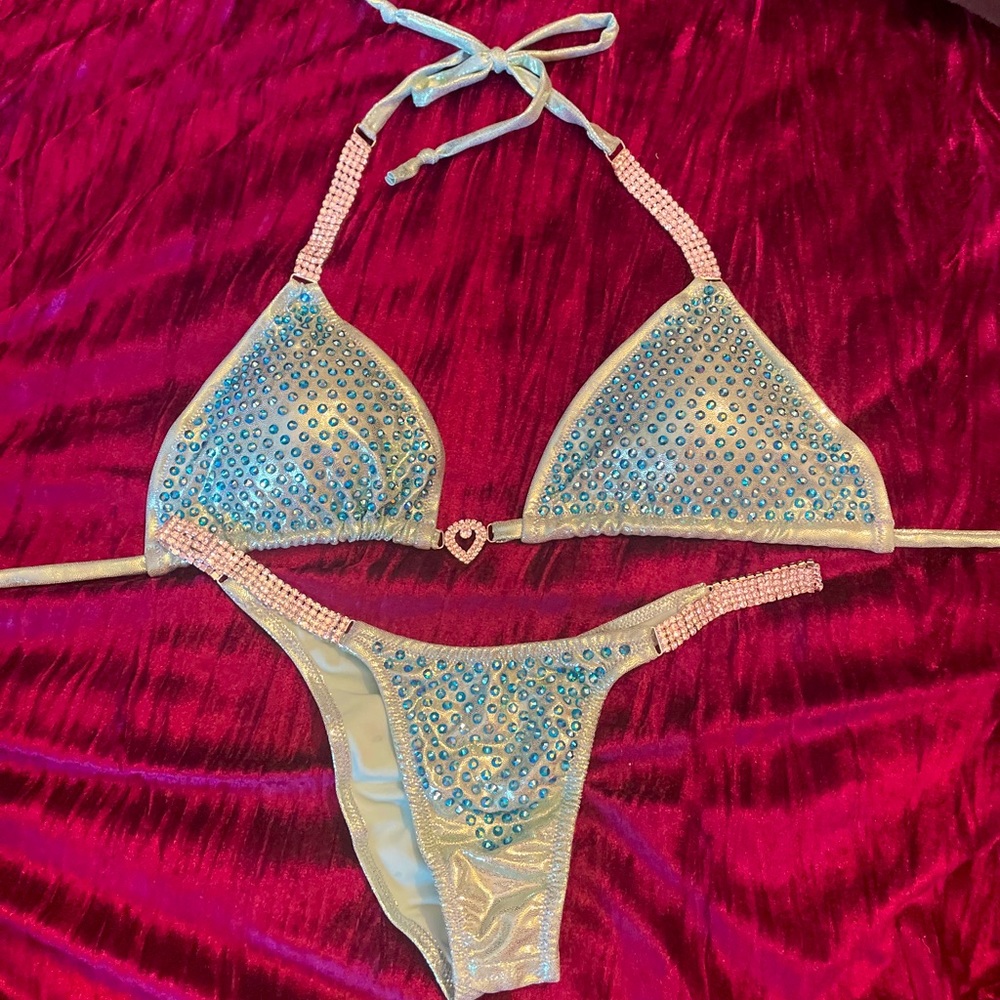 competition bikini